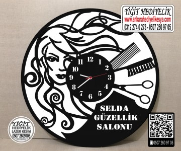 Kadın Kuaförü Saati - Model 3