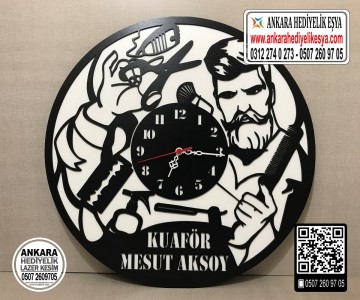 Erkek Kuaförü Saati - Model 3