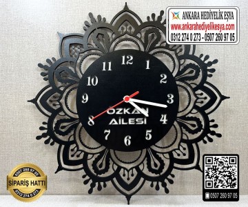 Dekoratif Saat İsimli Saat