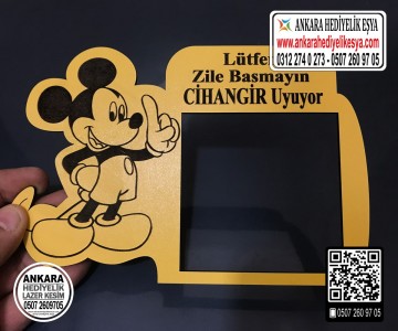 Mikili Zile Basmayın İsimli uyarı çerçevesi