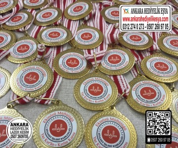 Kuran Kurslarına Özel Madalya -2