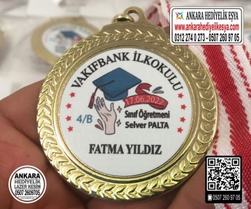 Mezuniyet Madalyası - Model 13