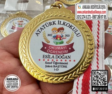Okuyorum Madalyası - Model 45