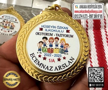 Okuyorum Madalyası - Model 50