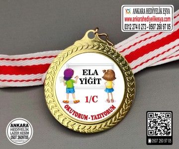 Okuyorum Madalyası - Model 19