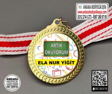 Okuyorum Madalyası - Model 8
