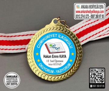Okuyorum Madalyası - Model 56