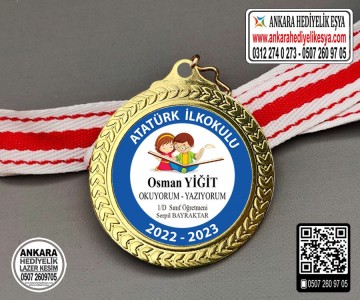 Okuyorum Madalyası - Model 61