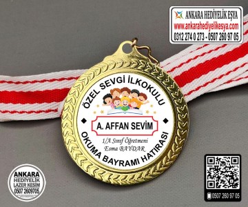 Okuyorum Madalyası - Model 70