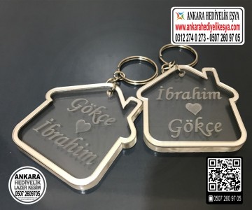 Ev Şeklinde Anahtarlık