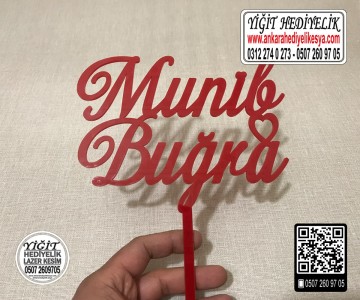 Dekoratif Kırmızı Pasta İsimliği